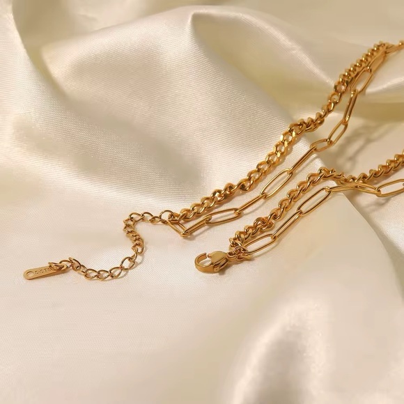 18K Gold Plated - Double Layer Chain Necklace - Gold Jewelry - Picture 5 of 7